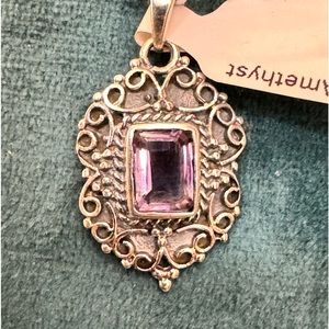 Amethyst pendant in 925 Sterling Silver